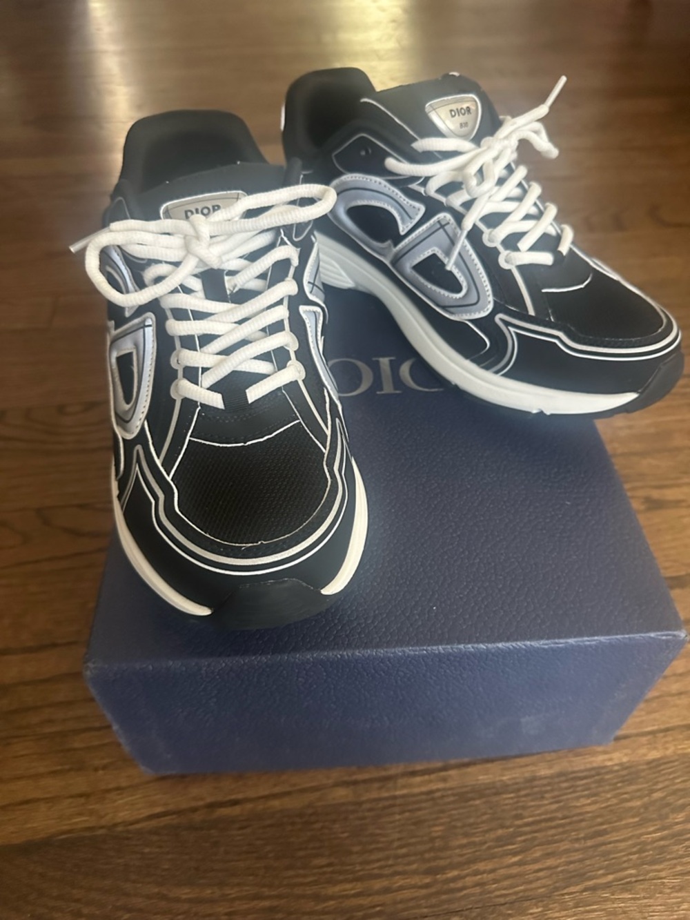 Dior B30 size 11